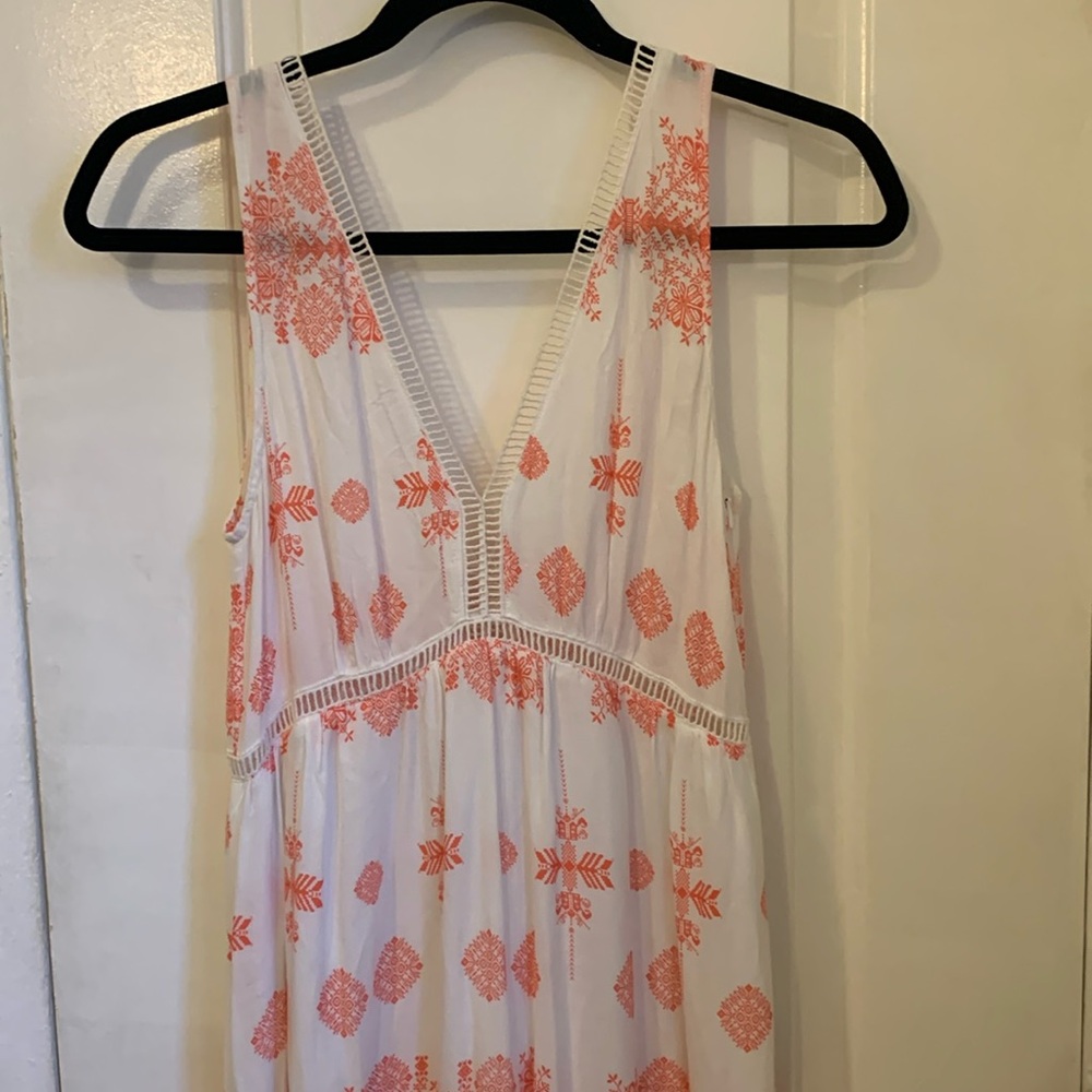 BB Dakota white and orange Ha-vanah maxi dress
NWOT